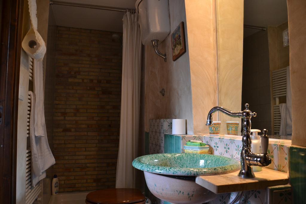 La Casa Del Pittore Di Petralia Petralia Soprana Pokój zdjęcie